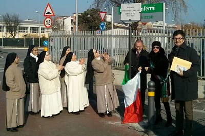 “Rocca Gira e Gioca”: Cappuccetto Rosso protagonista del periodo natalizio suor angela molari