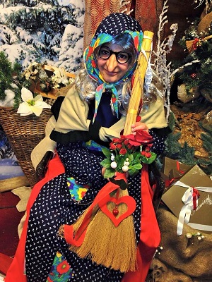 La Befana arriva a MiMa On Ice con una Calza Gigante La Befana arriva a MiMa On Ice con una Calza Gigante