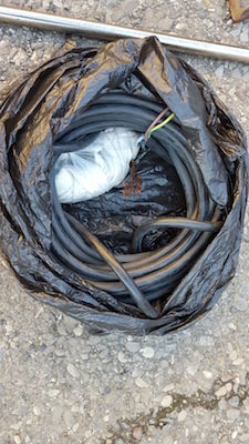 Piacenza, fermato per un controllo: in auto ha 5 kg di rame e attrezzi da scasso rame