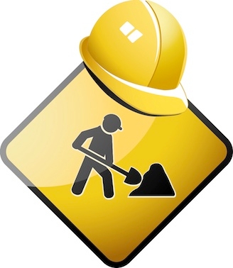 Ferrara, transito interrotto per la rimozione di un vecchio impianto di illuminazione lavori in corso