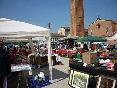 Con il “Baule in Piazza” tante proposte da hobbisti e creativi baule-in-piazza_scale