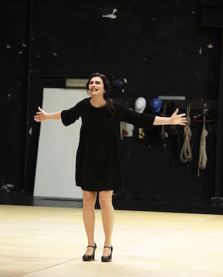 Rimini, Domenica 6 marzo “Prova” regia di Pascal Rambert al Teatro Novelli prova_ laura marinoni foto luca del pia