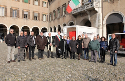 regina elena-consegna uova