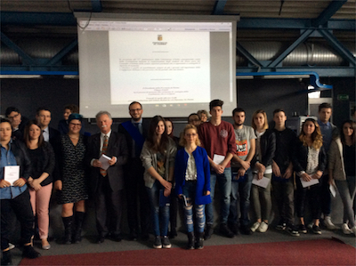 La Costituzione consegnata agli studenti dell’ultimo anno