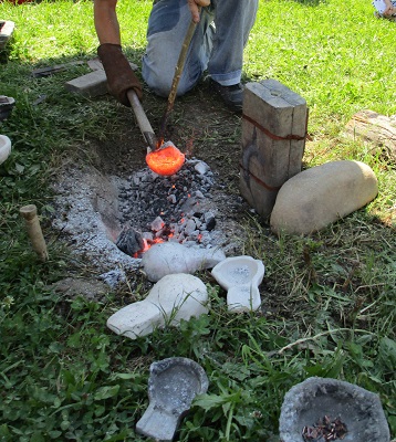 “Fusione del bronzo … e del cioccolato!”, il primo maggio al Parco archeologico della Terramara di Montale Terramara - Metallurgia del bronzo