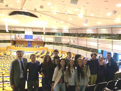 Giovani cesenati alla scoperta delle istituzioni europee grazie al progetto EduEu studenti a Bruxelles