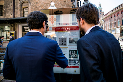 totem-piazza-re-enzo