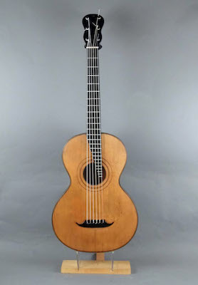 Chitarra Calot restaurata esposta al Museo civico darte di Modena