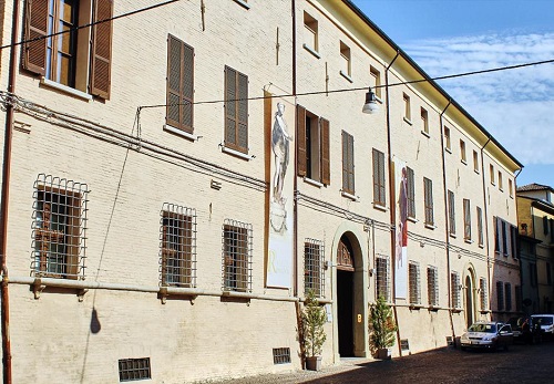 palazzo romagnoli forlì