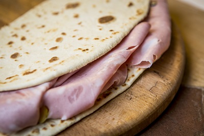 Al Cibus con la Piadina Romagnola piadina romagnola
