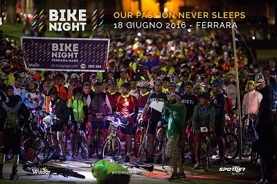 Bike Night illumina ancora la notte con le bici bikenightferraramare