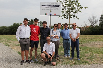 Dedicato alle vittime di Utoya il Parco di via Gerosa a Modena intitolazione Parco di via Gerosa. Studenti