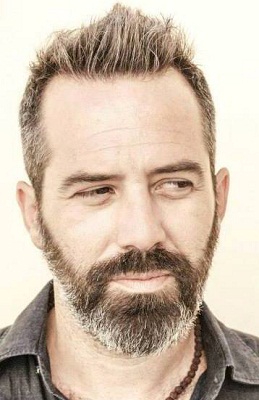 Villa Minozzo: La musica tra passioni, pulsioni e tormenti Lo psichiatra e cantautore Gaspare Palmieri