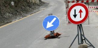 Parma: Dalle 18 di oggi riapre al transito la Sp 15 al Castello di Ravarano senso-unico-alternato-2