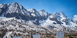 Skyscrapers-and-Mountains-Simone-Pioli-LR