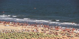 Decoro sulla spiaggia: amministrazione comunaledi Rimini e operatori a confronto spiaggia