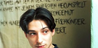 Oggi a Riccione è di scena la grande drammaturgia con “I vicini” di Fausto Paravidino fp1