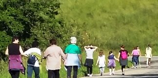 Villa Minozzo: Camminare in compagnia fa bene al corpo e alla mente Gruppo di cammino a Villa Minozzo