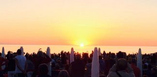 A Riccione un Ferragosto da record concerto all'alba