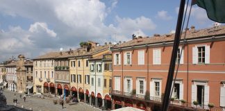 Cesena - Piazza nuove tende