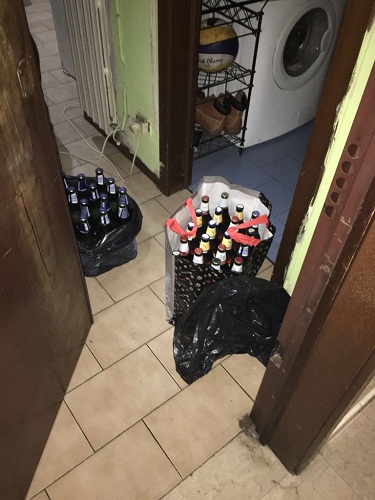 le-birre-sulluscio-dellappartamento-pronte-per-la-vendita