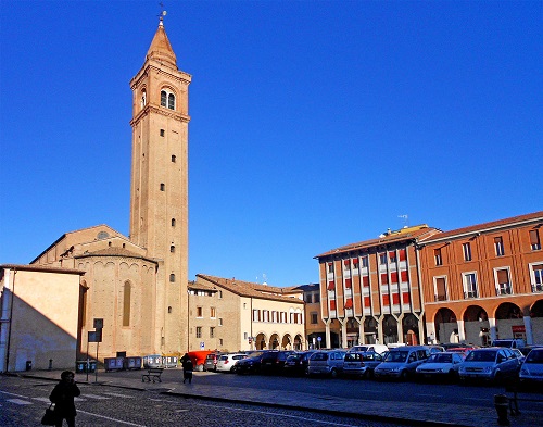 piazza libertà Cesena
