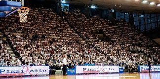 tribune-pizzikotto-invio