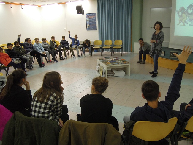 Battarra_Leggere_in_biblioteca_1
