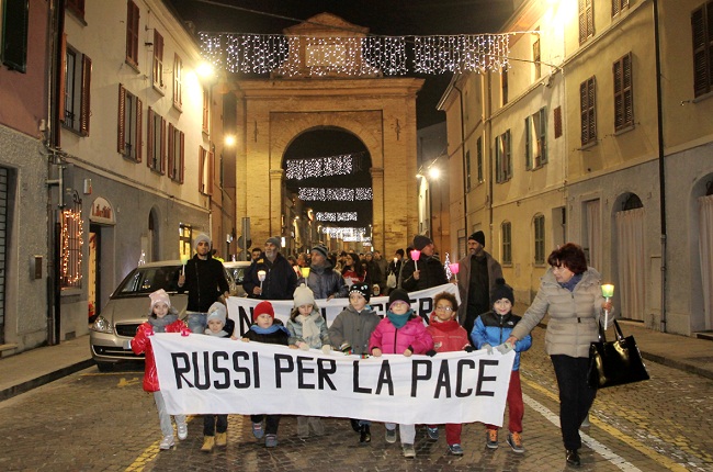Foto Fiaccolata per la pace 2016