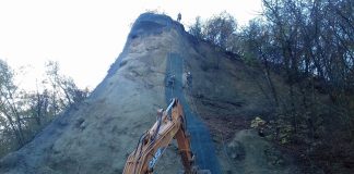 Vezzano, dalle 17 riapre la Sp 11 chiusa per frana a Pecorile LavorifranaVezzano-nov2017