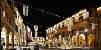 Boom di prenotazioni per il Capodanno 2018 “Inpiazza” 15250888_10154161576318511_3095239296893942080_o