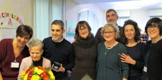 Il Sindaco Pizzarotti ai 100 anni di Anna Spirante presso la Residenza Gulli gulli.doc