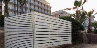Boom di adesioni alle schermature estetiche dei contenitori rifiuti in zona mare schermature