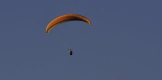 Provincia di Modena: Marano, venerdì 30 marzo serata “Azione natura” con il parapendio di Meynet Meynet-1