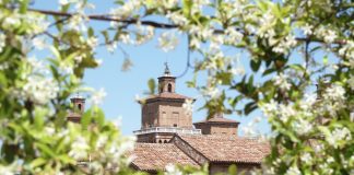 Week end pasquale ricco di appuntamenti al Castello Estense di Ferrara castello_tra-_fiori
