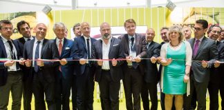 Taglio del nastro Macfrut 2018. Pieno di pubblico nella prima giornata di Fiera a Rimini rimini