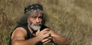 Edoardo Bennato il 4 dicembre a FICO per il primo incontro con Oscar Farinetti. Incontro rinviato