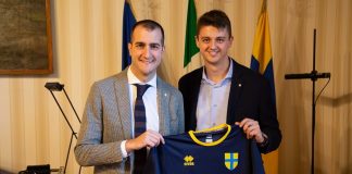 Il Comune di Parma presenta la squadra per il torneo benefico di calcio a 5