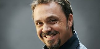 Gabriele Cirilli in “Mi piace” lunedì 25 febbraio al Teatro Masini di Faenza