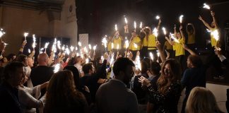 Mirka Cesari celebra i 30 anni di carriera in Tv con una grande festa