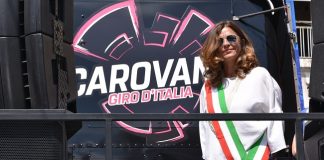 All’Assessore Benassi e alla città di Parma la pergamena rosa del Giro d’Italia