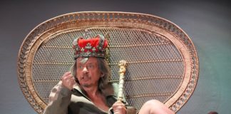 Paolo Rossi in “Il Re anarchico e i fuorilegge di Versailles” il 1° febbraio al Teatro Masini di Faenza