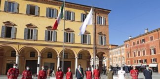 Croce Rossa, a Modena cerimonia in Piazza Roma e bandiera in Municipio