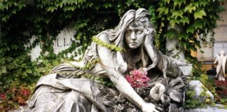 8 nuovi film per un totale di 40 film documentari dal 22 maggio su www.docacasa.it