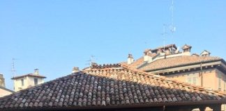 Piazzetta delle Grida; terminati i lavori di rifacimento della copertura della loggetta