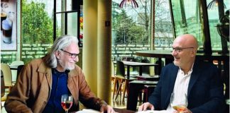 Claudio Bisio e Gigi Alberti in Ma tu sei felice il 3 ottobre al Parco Ducale (PR)