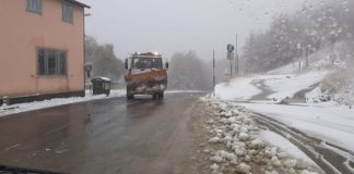 Provincia di Modena: prima neve al passo delle Radici a Frassinoro
