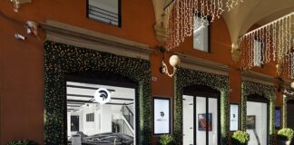 Il coachbuilder italiano ARES apre le porte del suo nuovo studio a Modena