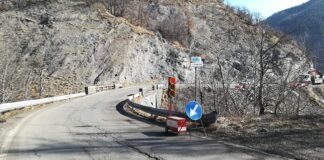 Sensi unici alternati sulle Sp 4 e 9 a Rolo per lavori e a Civago per caduta massi