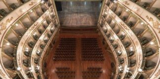 Facciamo luce sul teatro, il “Bonci” si illumina in attesa della riapertura (FOTO)